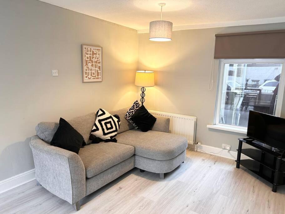 Snug Central Belfast Home, 2 Minutes From Ormeau Park! Eksteriør billede