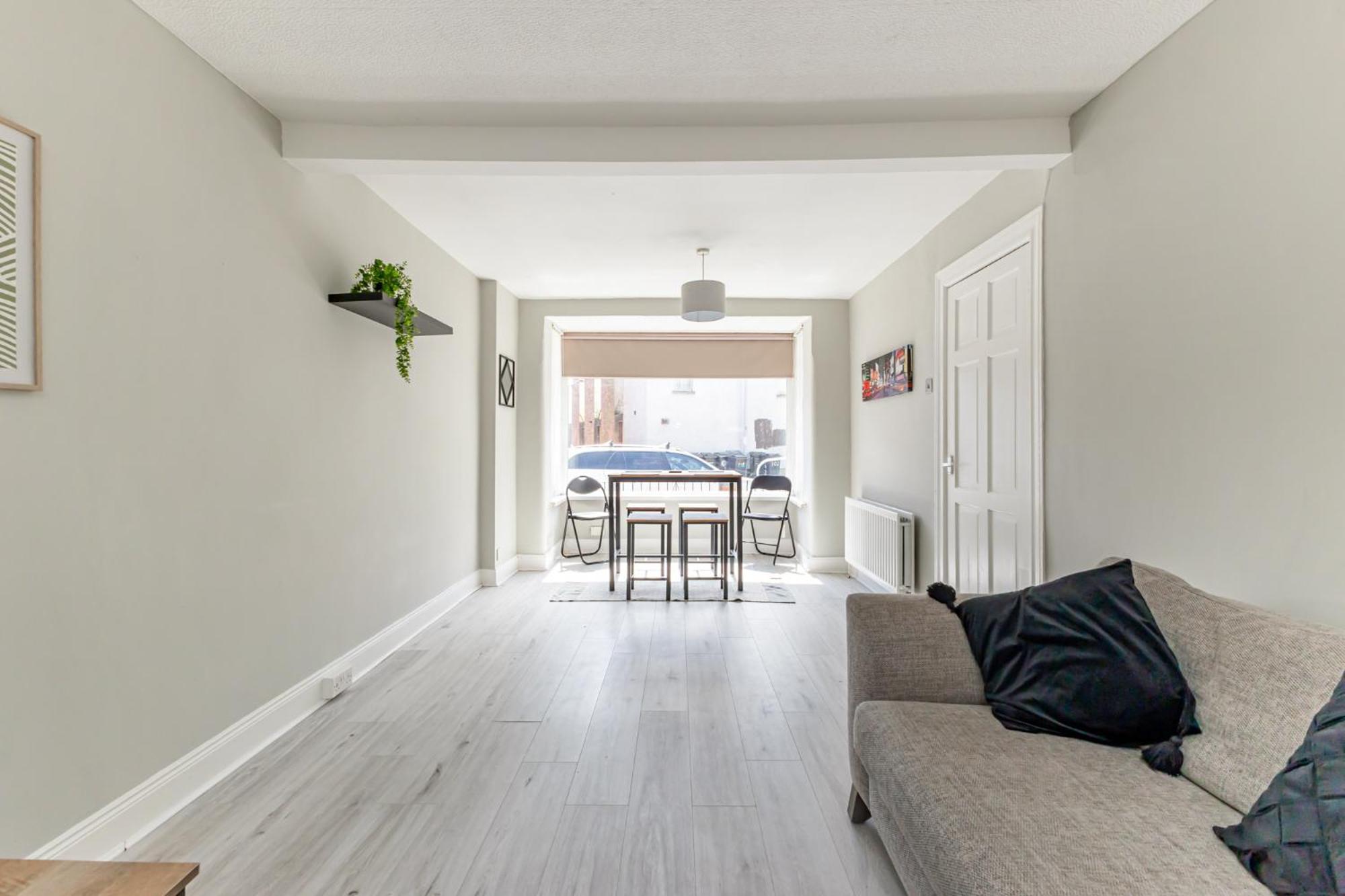 Snug Central Belfast Home, 2 Minutes From Ormeau Park! Eksteriør billede