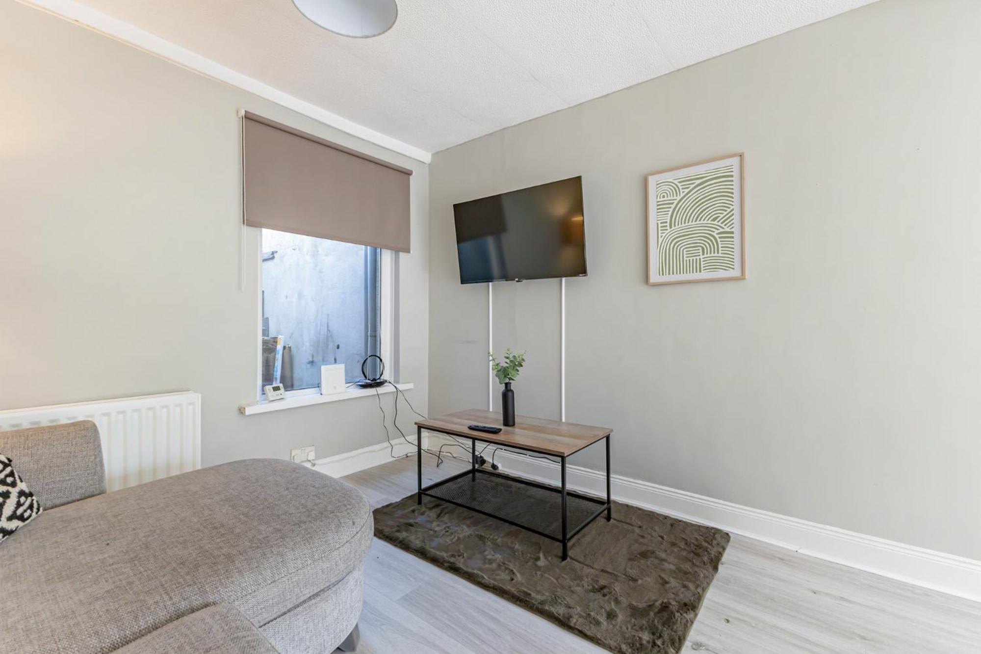 Snug Central Belfast Home, 2 Minutes From Ormeau Park! Eksteriør billede